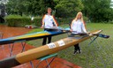 Alina Gieres und Marvin Frick im Nationltrikot und als 1.000-augen Botschafter